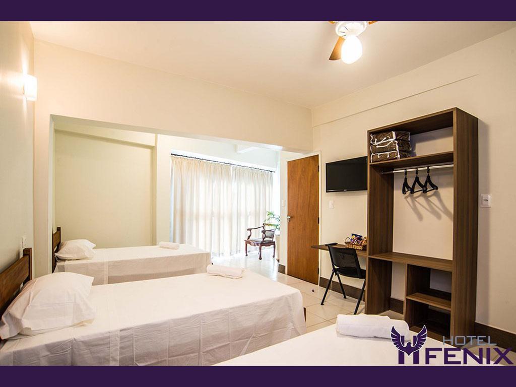 Hotel Fenix Асис Номер фото
